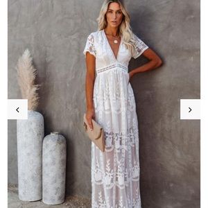 Vici floral lace maxi dress